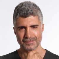 Özcan Deniz