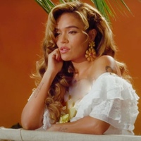 آهنگ Tropicoqueta از KAROL G | توگوش Toogoosh